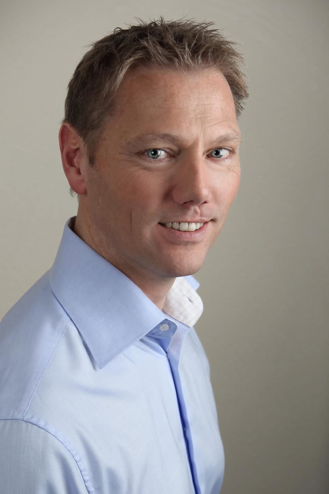 Portretfoto van Robert van Loo, belastingadviseur bij Loo.tax